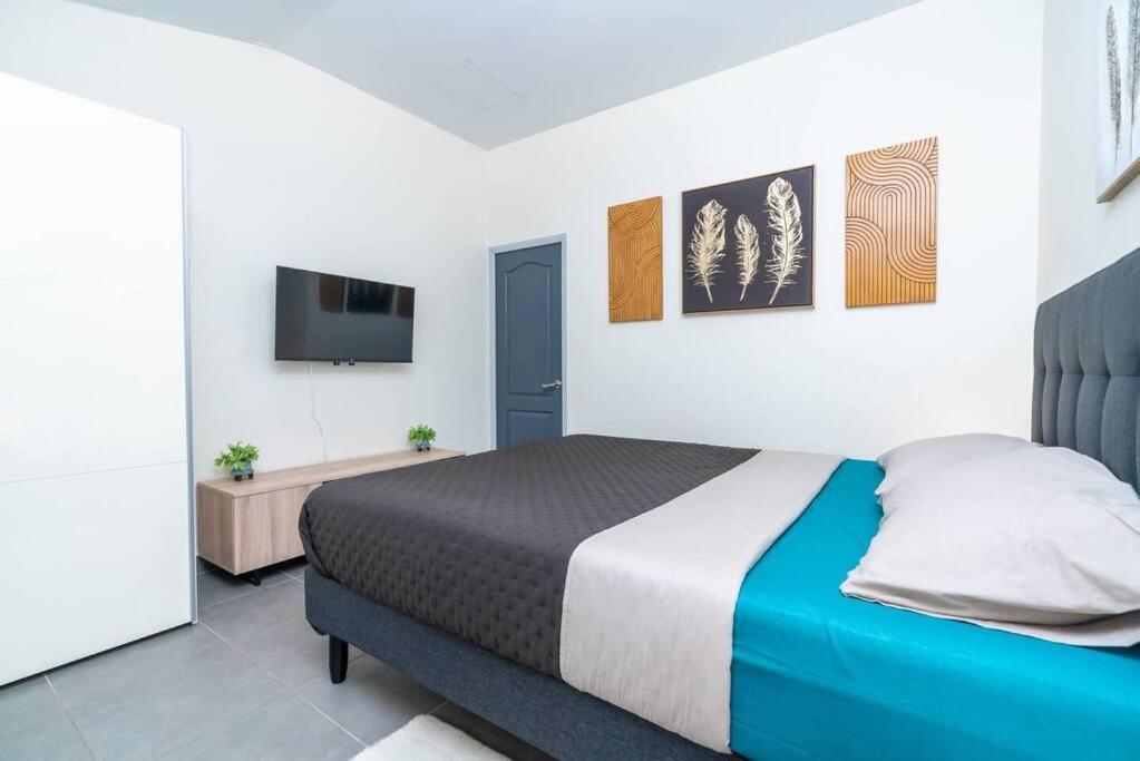 Heitea Lodge - 6 Min Airport, Wifi, Ac & Parking Papeete  Exterior foto